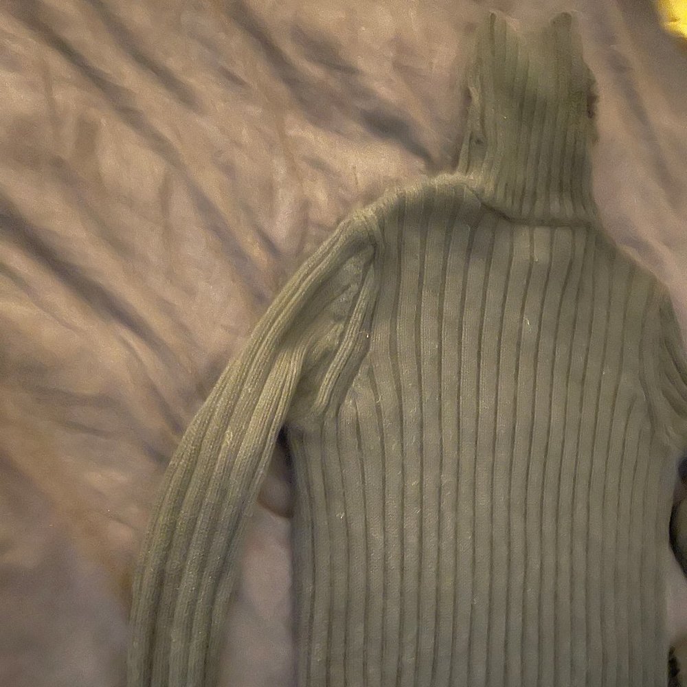 Sweater - Picture 3 of 5